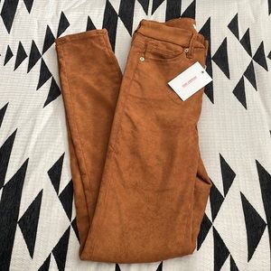Good American Suede Style Skinny Jeans
